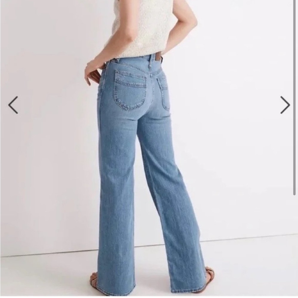 Madewell 11" High-Rise Flare Jeans in Conwell Wash - Size 26